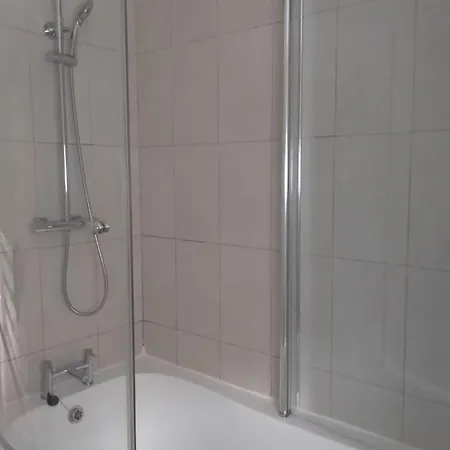 Holiday home Immaculate 3-bed House In Bs9 Bristol